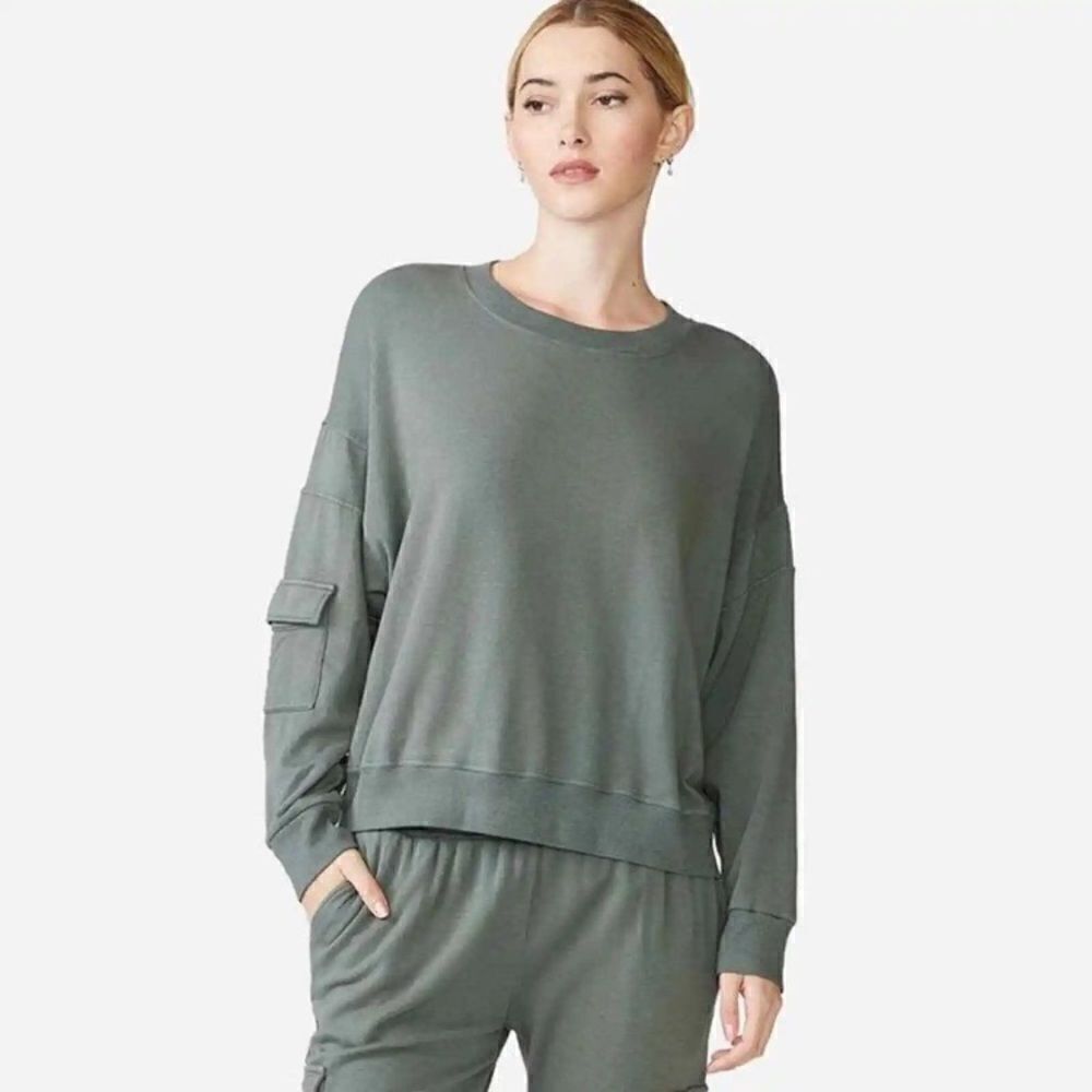 Monrow Patch Pocket Sweatshirt